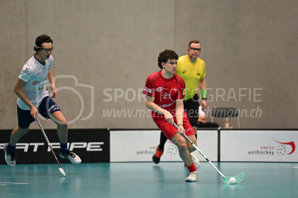 Switzerland B U19 vs Finland U19 - 2. February 2024 | Switzerland B U19 vs Finland U19
U19 Men International Matches in Switzerland
GoEasy Arena, Siggenthal Station
Switzerland defender #21 Florin Fehr.
Credit: Markus Aeschimann | <a href="https://www.markus-aeschimann.ch">Sportfotografie Markus Aeschimann</a> | <a href="https://www.instagram.com/sportfotografie.aeschimann">@sportfotografie.aeschimann</a> - Realisiert mit Pictrs.com