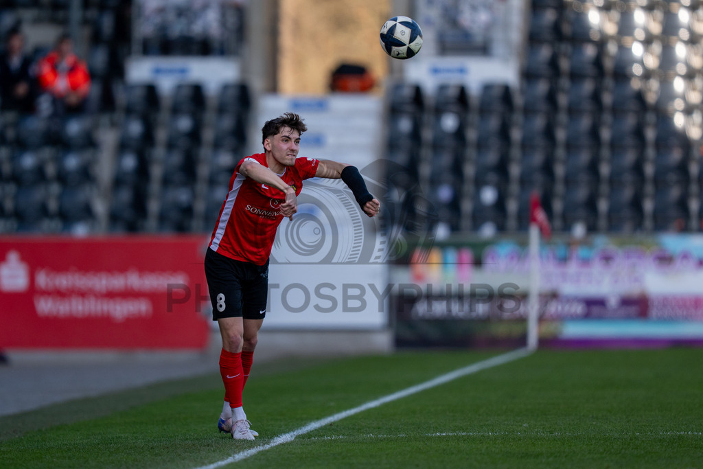 SG Sonnenhof Großaspach vs. KSV Hessen Kassel, Fussball, Regionalliga Südwest, 23. Spieltag, Saison 2025/2026, 07.03.2026 | Elias Rahn (SG Sonnenhof Großaspach, #08),SG Sonnenhof Großaspach vs. KSV Hessen Kassel, Fussball, Regionalliga Südwest, 23. Spieltag, Saison 2025/2026, 07.03.2026Foto: photosbyphips/Philip Ziegler