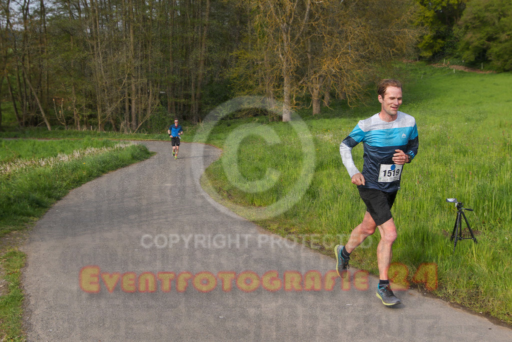 220501_0928_EV8_9528 | Sportfotografie im Rhein-Sieg Kreis, Köln, Bonn, NRW, Rheinland Pfalz, Hessen, etc. Unser Tätigkeitsfeld umfasst den Laufsport vom Volkslauf über den Marathon, Duathlon, Triathon bis zum Ultralauf wie Kölnpfad Ultra oder Schindertrail.