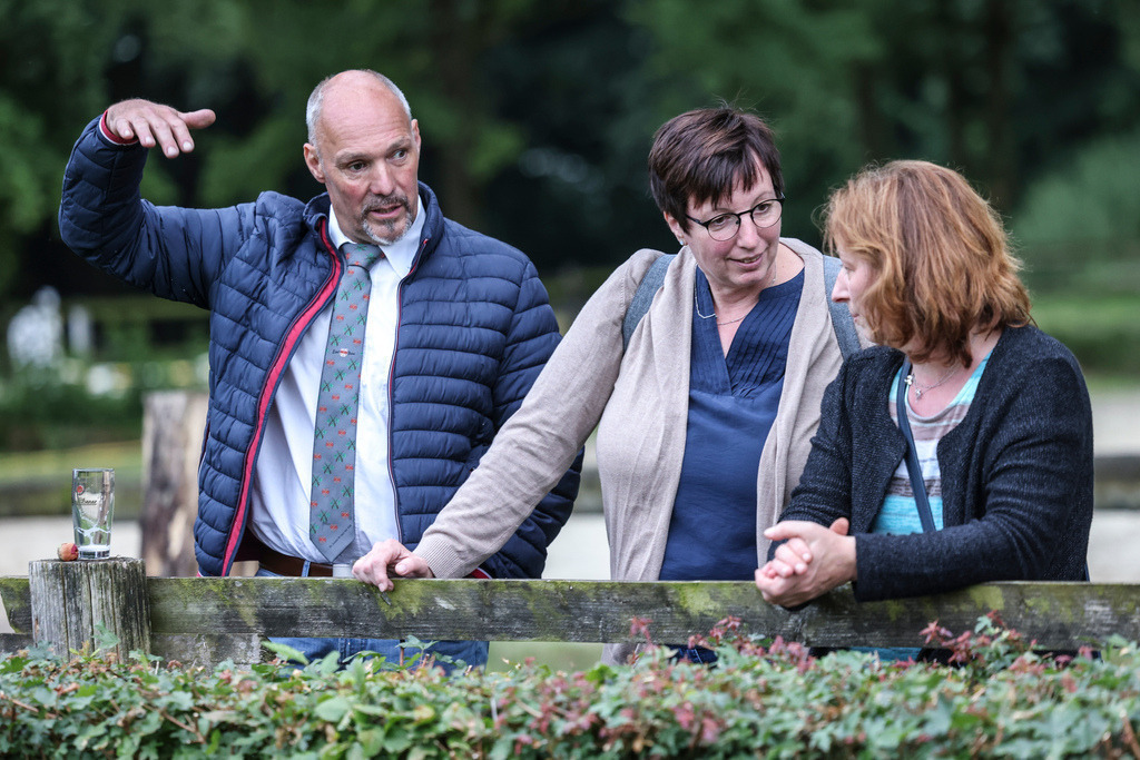 top-top.de 20240705-240 | Foto, Video, Fotografie, Videografie, Fotobox, DJ, Discjockey, Musik, Musikbox, Veranstaltung, Photobooth, Amazon, Ebay, Buchtipp, Bestseller, Autor, Verlag, Buch, Wesel, Hamminkeln, NRW, Dinslaken, Rees, Drohne, Hochzeit, Party, Fotobox, Wesel, Fotograf