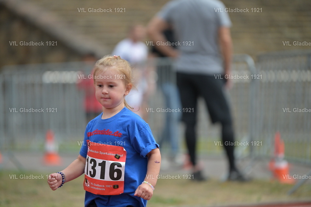 2026-08-23_Sparkassenlauf_Bambibi_KH_000052 | Die Fotografen - Realisiert mit Pictrs.com