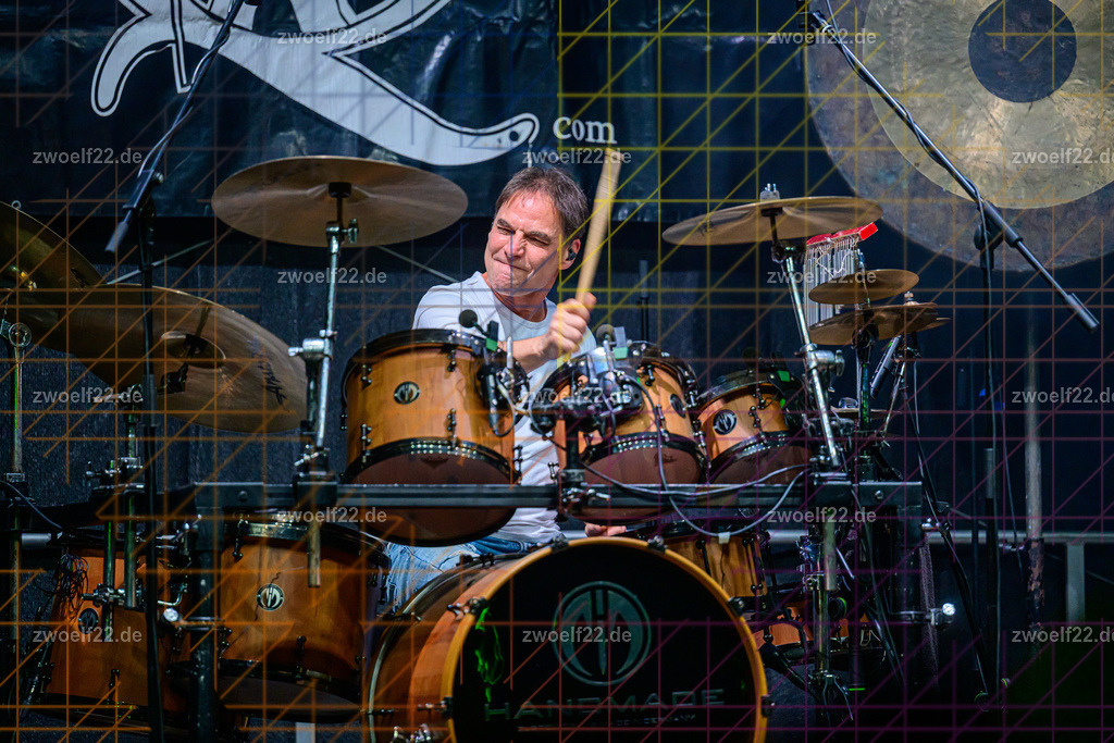 MerQury zum Stadtfest Wilsdruff, Wildruff am 22.08.2026 | Zum Stadtfest Wilsdruff 2026 gastierte die Dresdner Queen-Tribute-Band MerQury am Samstag Abend auf dem Markt in Wilsdruff. - Realisiert mit Pictrs.com