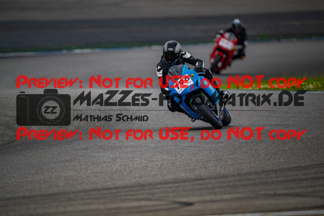 MaZZes_FotoMatrix_240701_6007705_7833 | GELB