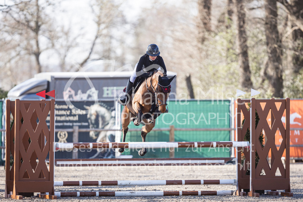 250408_Mühlen_SprPf-A2-239 | Deine schönsten Turniermomente als professionelle Fotos! Entdecke hochwertige Pferdesport-Fotografie im Online-Shop. Jetzt Fotos finden & bestellen!