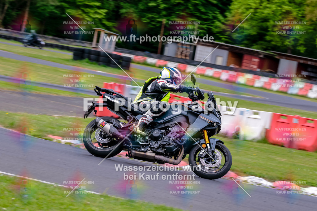 MotoTeamVBK-20195 | Hier findet Ihr Bilder von Touristenfahrten auf der Nürburgring Nordschleife oder von anderen Veranstaltungen die ich besucht habe. Viel Spass beim Durch Schauen 