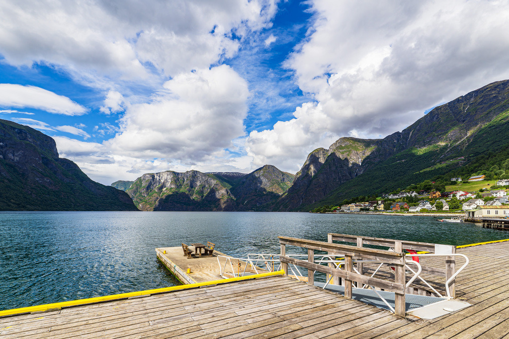 Blick über den Aurlandsfjord in Norwegen | Blick über den Aurlandsfjord in Norwegen.