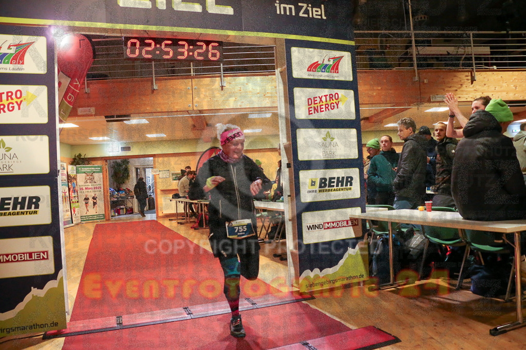 241208_1156_EX1_6991 | Sportfotografie im Rhein-Sieg Kreis, Köln, Bonn, NRW, Rheinland Pfalz, Hessen, etc. Unser Tätigkeitsfeld umfasst den Laufsport vom Volkslauf über den Marathon, Duathlon, Triathon bis zum Ultralauf wie Kölnpfad Ultra oder Schindertrail.