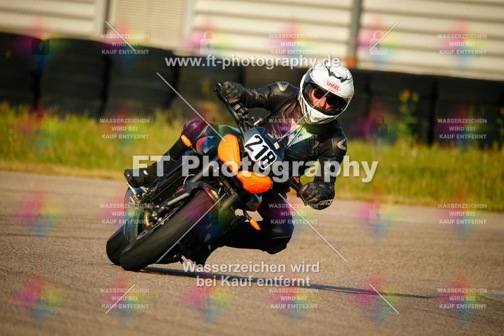 _MOT5420 | Hier findet Ihr Bilder von Touristenfahrten auf der Nürburgring Nordschleife oder von anderen Veranstaltungen die ich besucht habe. Viel Spass beim Durch Schauen 