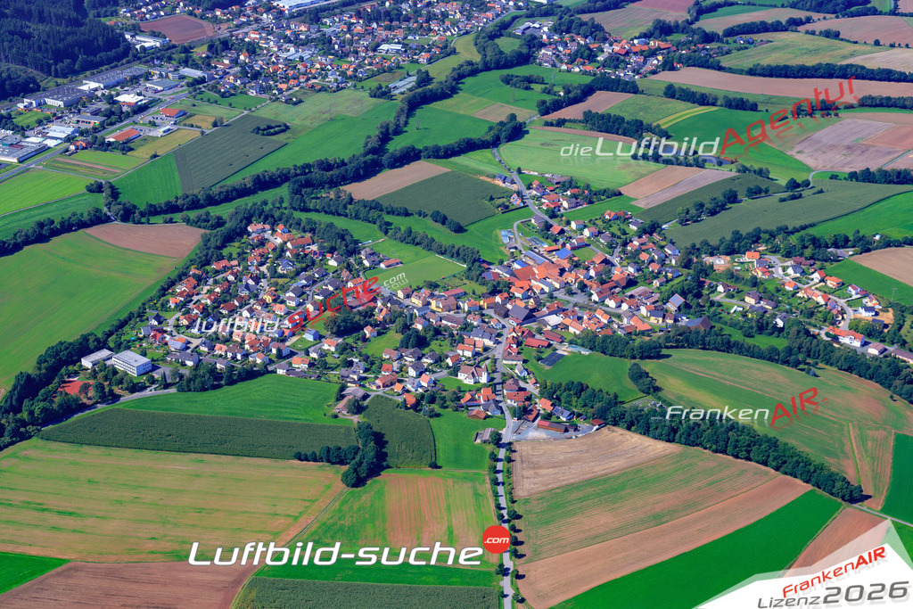 Die Luftaufnahme Reitsch - Stockheim wurde 2017 mittels Flugzeug (keine Drohne) erstellt. Perfekte Schärfe und Druck- Auflösung- Garantiert!