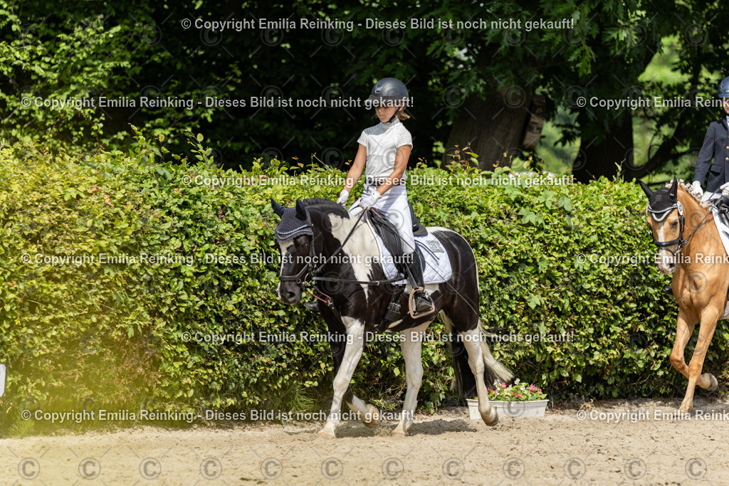 CL5A1058 | Emilia Reinking Fotografie - Realisiert mit Pictrs.com