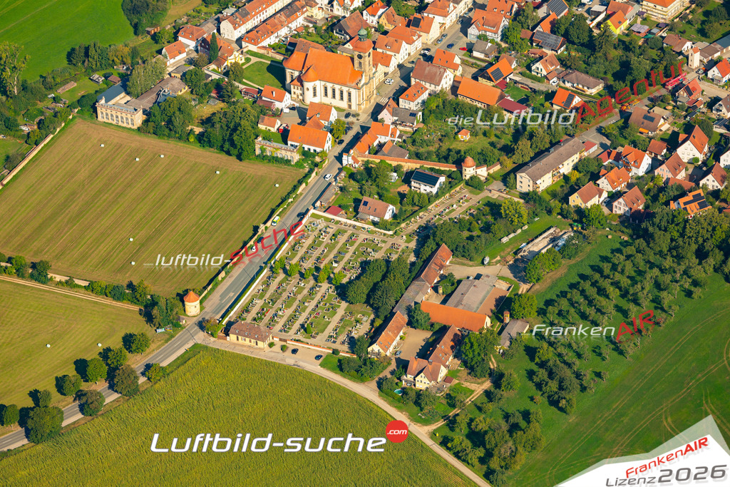 Das Luftbild zeigt :  Ellingen - Die Luftaufnahme wurde 2024 vom UL-Flugzeug aus erstellt ( keine Drohne ) - Hochauflösende Luftaufnahme - Für grossformatige Ausdrucke geeignet. Die Geschenkidee !Mit Lizenz und Bildrechte bestellbar