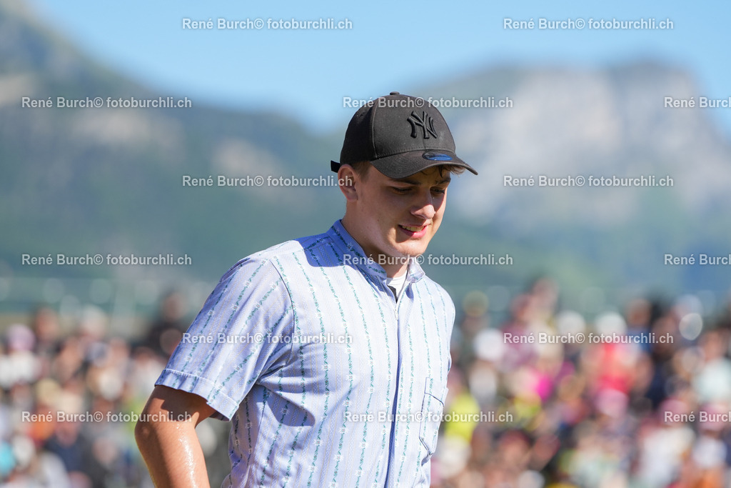 RB-01332 | René Burch leidenschaftlicher Fotograf aus Kerns in Obwalden.  Hier finden sie Sport, Landschaft und Natur Fotografie.
 - Realisiert mit Pictrs.com