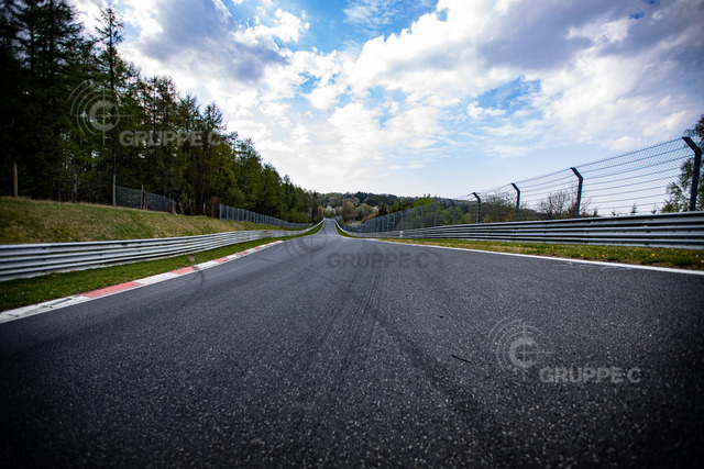 NBG180420_3927ES_MVO | Nürburgring-Nordschleife - Foto: Gruppe C Photography - Realisiert mit Pictrs.com