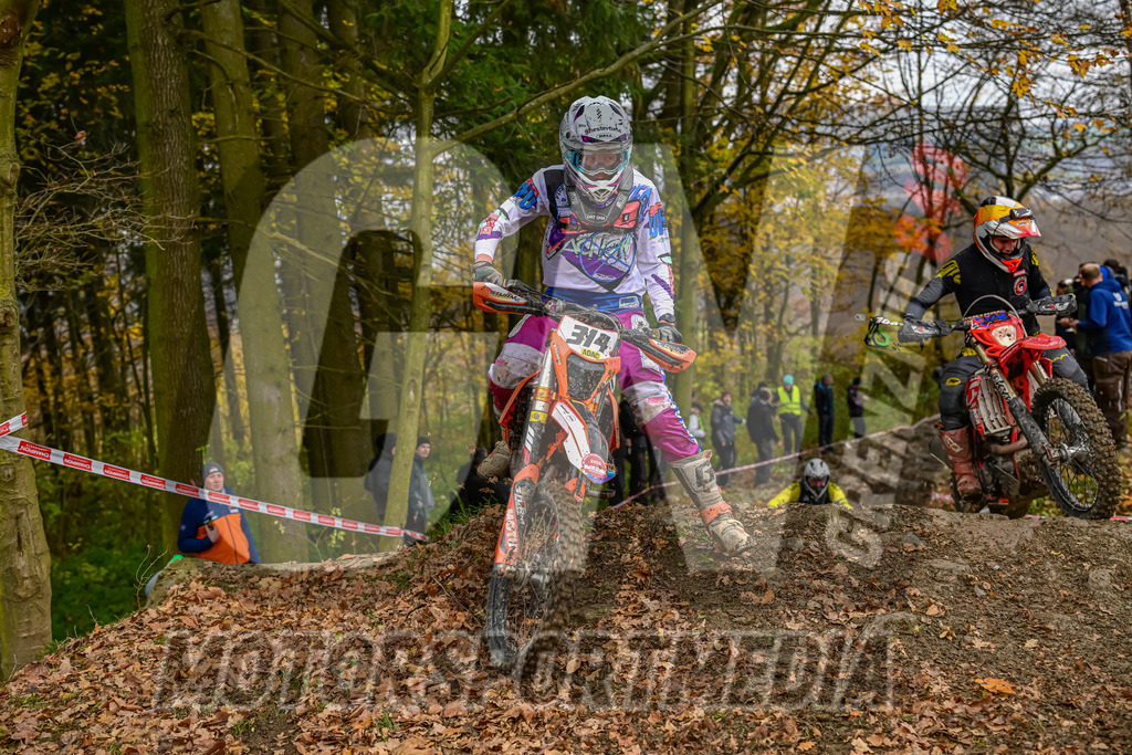 NZ8_6870 | grenznic640