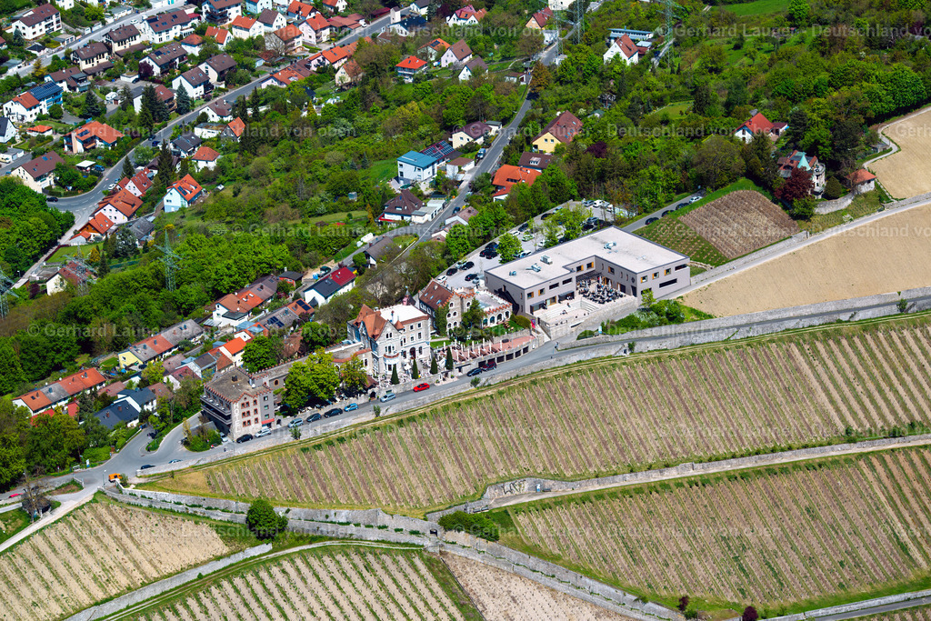 3700408 | Schloss SteinburgHotel und Weinrestaurant e.K.Reußenweg 2 / Mittlerer Steinbergweg 100[für Navigationsgeräte: „Steinburgstraße“ oder „Reußenweg“!!]97080 Würzburg am MainTelefon +49 931 9 70 20Fax +49 931 9 71 21E-mail: hotel@steinburg.comveranstaltung@steinburg.comwww.steinburg.com Inhaber: Lothar Bezold