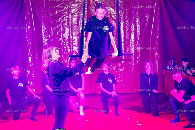 Zirkusvorstellung der MS Feldkirchen Digital | Bildershop von pixelworld.at - Realisiert mit Pictrs.com