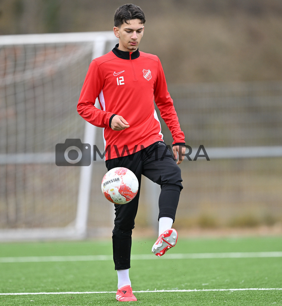 Fussball I Herren I Saison 2025-2026 I Bundesliga I 6. Spieltag I Eintracht Frankfurt - FC Bayern München  | MWMARA - Realisiert mit Pictrs.com