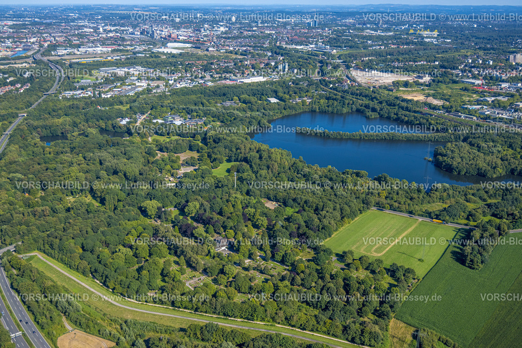 Dortmund240803840 | Luftbild, See Hallerey Naturschutzgebiet und Revierpark Wischlingen Waldgebiet, Blick zur Dortmunder Innenstadt, hinten die Brachfläche der ehemaligen Zeche Dorstfeld Schacht 1/4 Karl-Funke-Straße, Dorstfeld, Dortmund, Ruhrgebiet, Nordrhein-Westfalen, Deutschland
