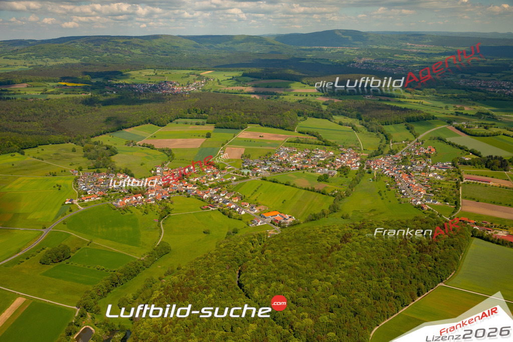 Das Luftbild zeigt : Katzenbach Burkardroth - Die Luftaufnahme wurde 2024 vom UL-Flugzeug aus erstellt ( keine Drohne ) - Hochauflösende Luftaufnahme - Für grossformatige Ausdrucke geeignet. Die Geschenkidee !Mit Lizenz und Bildrechte bestellbar