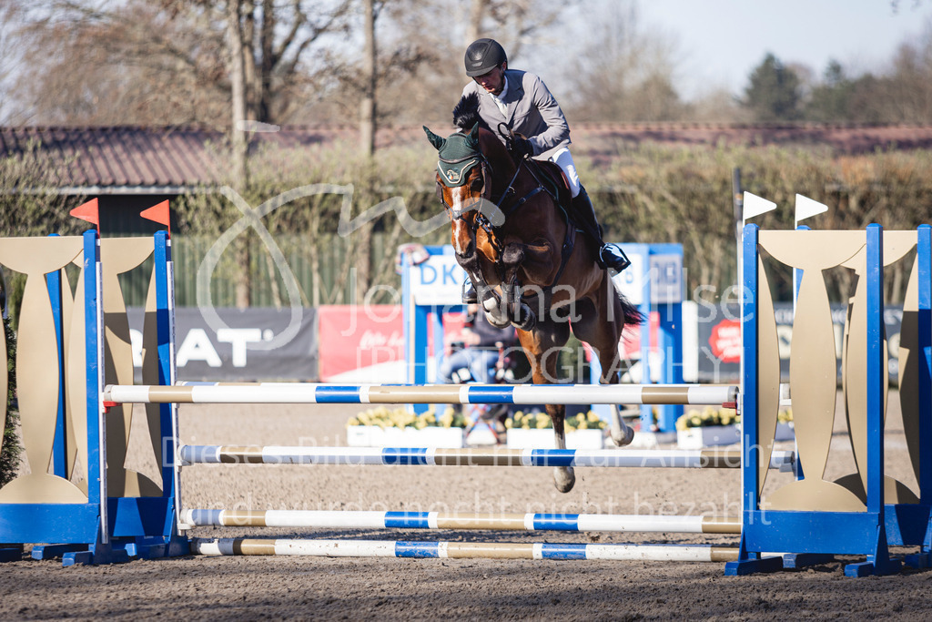 250408_Mühlen_SprPf-A2-208 | Deine schönsten Turniermomente als professionelle Fotos! Entdecke hochwertige Pferdesport-Fotografie im Online-Shop. Jetzt Fotos finden & bestellen!
