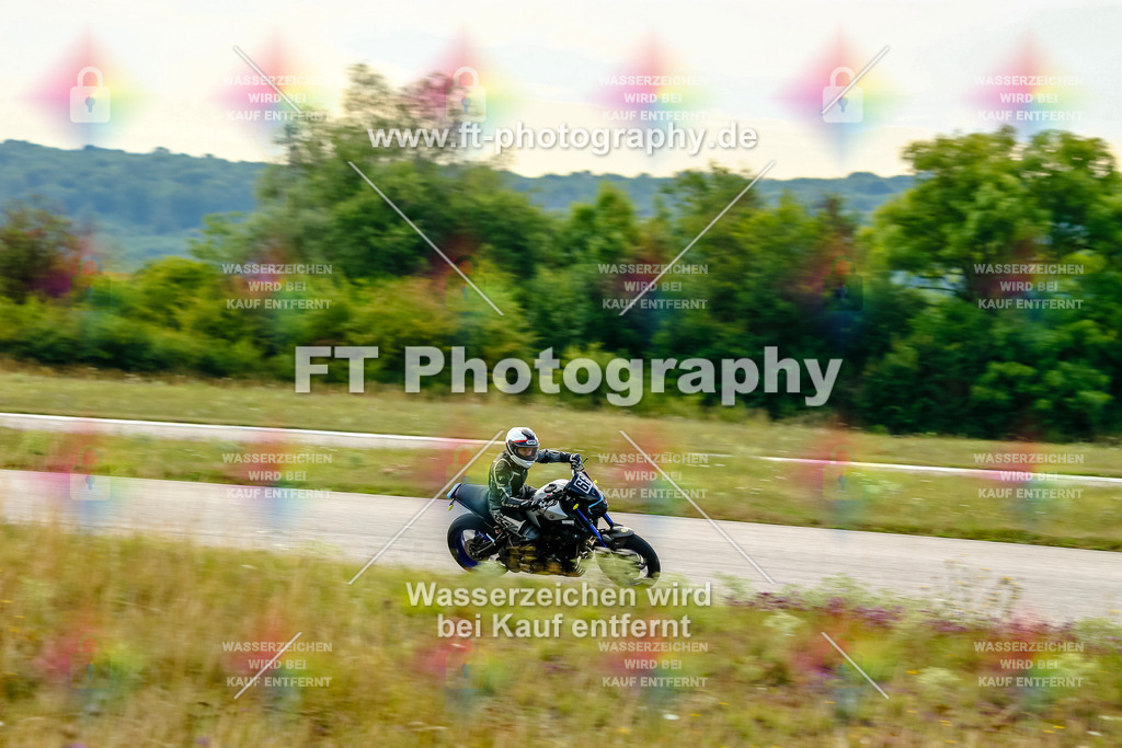 Chambley Juli-0108 | Hier findet Ihr Bilder von Touristenfahrten auf der Nürburgring Nordschleife oder von anderen Veranstaltungen die ich besucht habe. Viel Spass beim Durch Schauen 