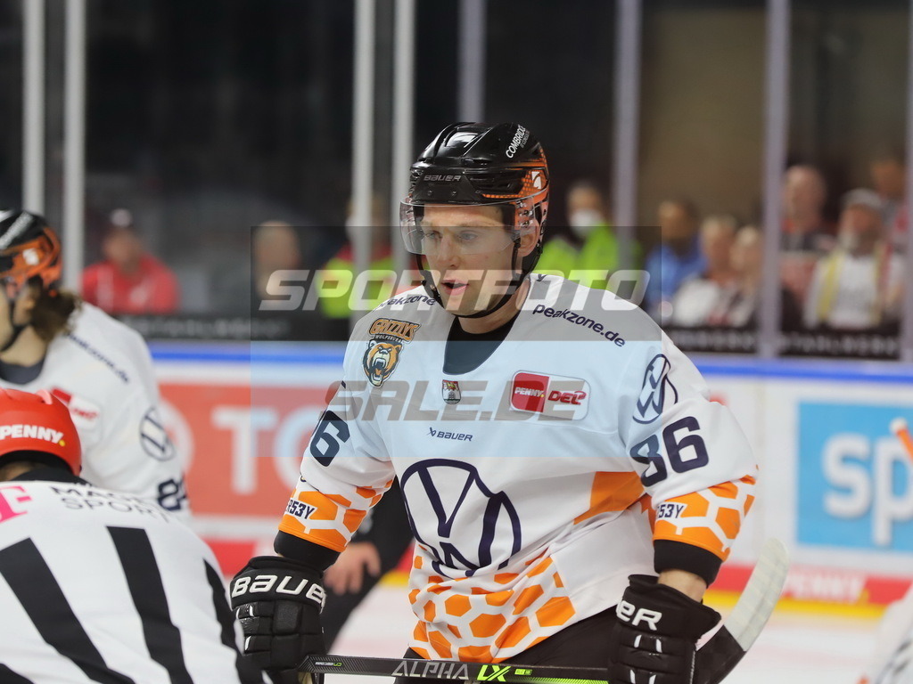 Tyler Morley - WOB | Tyler Morley - WOB - Realisiert mit Pictrs.com