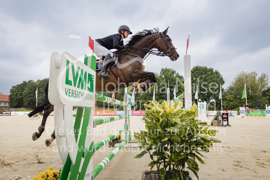 230730_BHO_M2-Spr_1-400 | Deine schönsten Turniermomente als professionelle Fotos! Entdecke hochwertige Pferdesport-Fotografie im Online-Shop. Jetzt Fotos finden & bestellen!