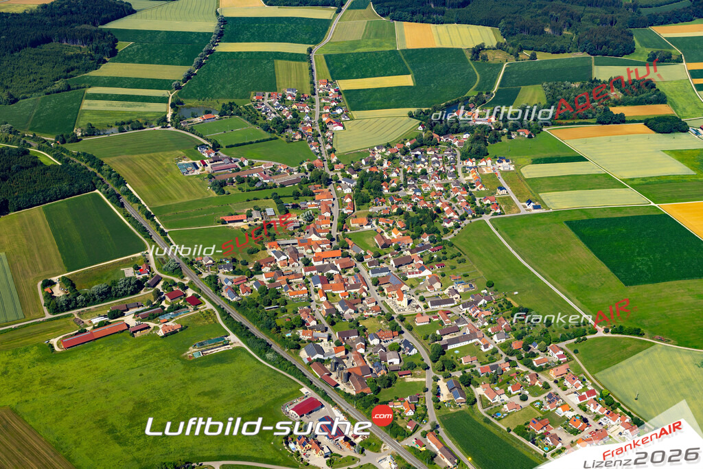 Das Luftbild der Stadt Otting wurde 2022 vom Flugzeug heraus erstellt (keine Drohnen-Aufnahmen) Aufnahmehöhe ca.450 Meter- hohe Bildauflösung und Druck-Qualität. Garantiert!