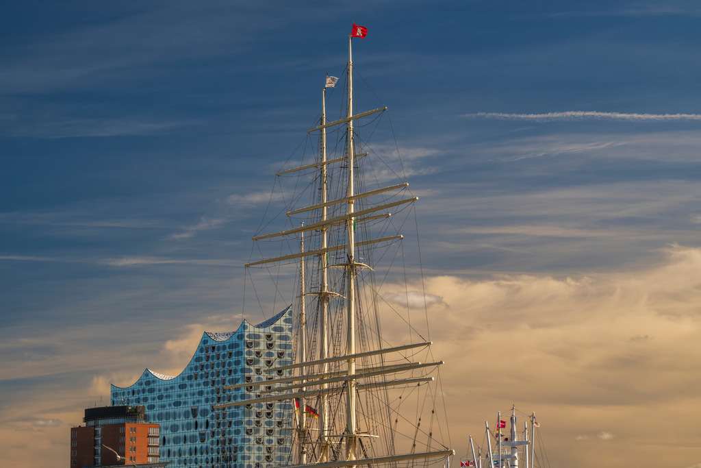 2025_09_25_HH-LANDUNGSBRUECKEN+ALTER ELBTUNNEL_MCP3046 | Hochwertig gedruckte Fotografien für die Wand, als Kalender und zum Verschenken. Hamburg & Norddeutschland und überall wo ich mit der Kamera unterwegs war.