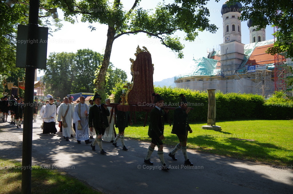 IMGP6608 | fotografiert von Axel PollmannLeonhardi Wallfahrt Benediktbeuern und Murnau, Fronleichnam, Fasching, Landschaft im Loisachtal und Benediktbeuern  - Realisiert mit Pictrs.com