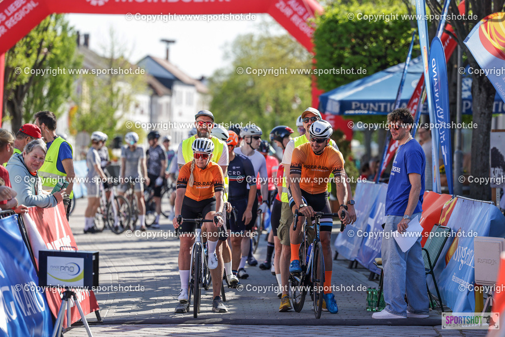 166_VJ__5712 | Neusiedlersee Radmarathon 2026@sportshot_your_pictrs #yourpictures#roadtowm2029 #nrm #neusiedlerseeradmarathon #neusiedlersee #neusiedlerseetourismus #burgenland #mörbisch #nrm26 #burgenlandtourismus #voglundco #poweredbyburgenlandtourismus #radsport #rad #marathon #ucigranfondo #visitburgenland #ucigranfondoworldseries