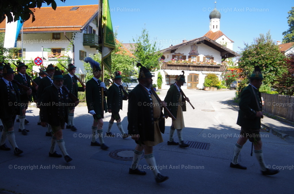 IMGP5253 | fotografiert von Axel PollmannLeonhardi Wallfahrt Benediktbeuern und Murnau, Fronleichnam, Fasching, Landschaft im Loisachtal und Benediktbeuern  - Realisiert mit Pictrs.com