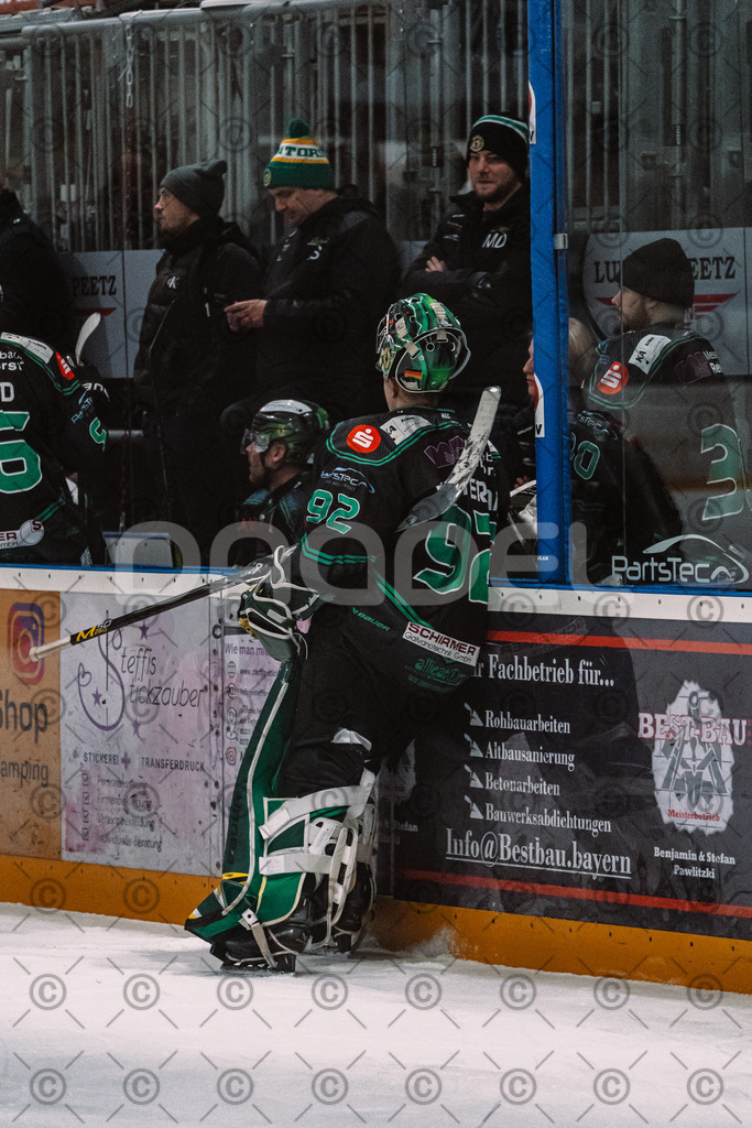 Alligators_vs_Peiting_04_01_2026-065 | Höchstadt Alligators Fotogalerie: Eishockey-Action aus Franken. Professionelle Spielfotos, Portraits & Stadionbilder zum Download. Jetzt entdecken! - Realisiert mit Pictrs.com