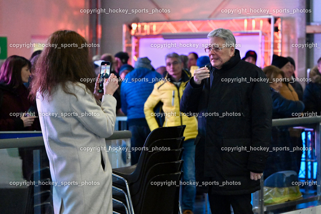 Eishallen Eröffnung Eberstein | Landeshauptmann Kärnten Peter Kaiser, Eishallen Eröffnung Eberstein, Eishallen Eröffnung Eberstein am 07.12.2024 in Eberstein (Halle Eberstein), Austria, (Photo by Bernd Stefan)