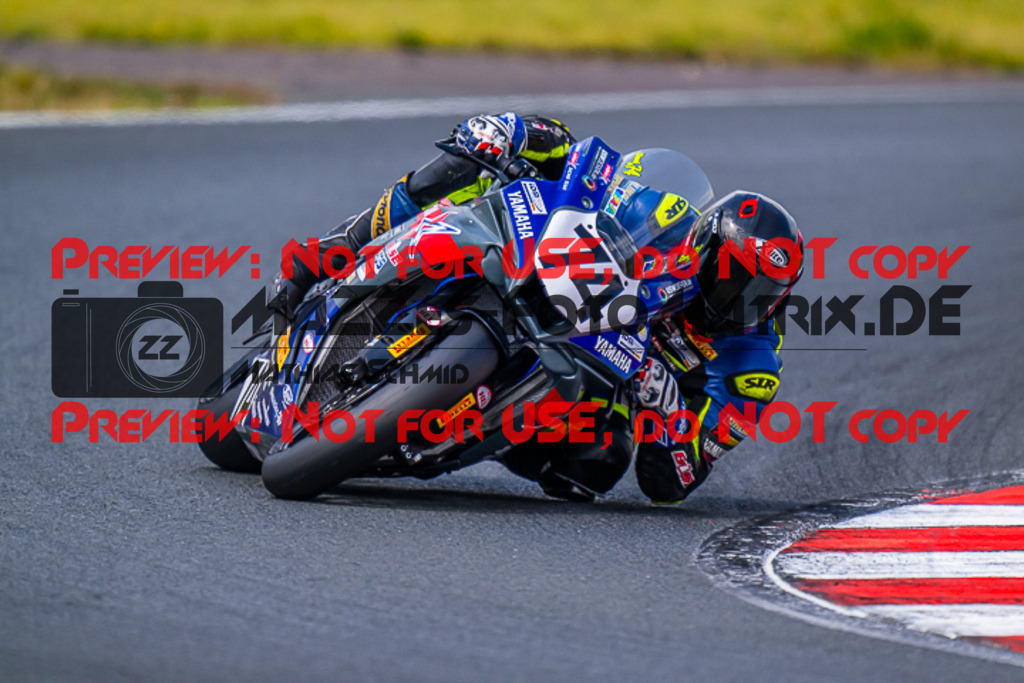 MaZZes_FotoMatrix_220521_0807 | Fotograf Mathias Schmid
Sportfotograf,
Eventfotograf,
Hochzeitsfotograf,
Portraitfotograf