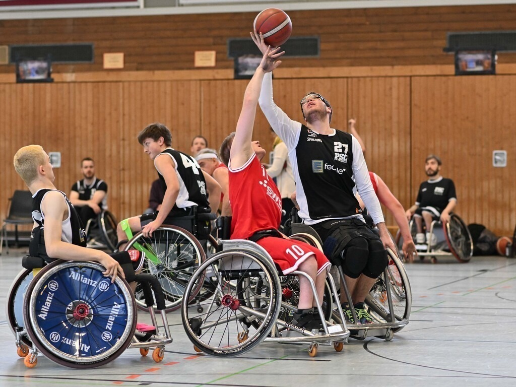 2025-12-14-Ralph_Kunze-6162 | Ralph Kunze - Realisiert mit Pictrs.com