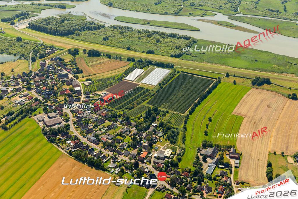 Die Luftaufnahme Scholenfleth - Haseldorf wurde 2022 vom Flugzeug aus (keine Drohne) erstellt. Hohe Auflösung -für große Poster und Wandbilder geeignet - Garantiert!