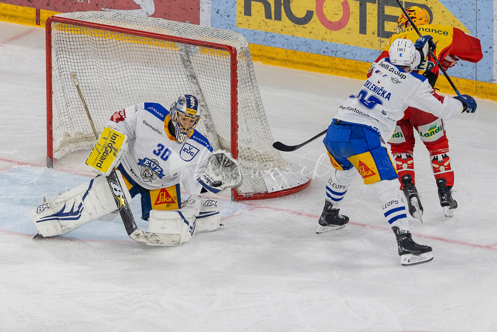 EHCB vs EVZ 20260227_WB-6885-2 | Sportbilder, Sportfotograf, Hochzeits- und Eventfotografin, Flugshows, Portraits und Tiershooting, Aviation, Downhill, Nationalleague, Swissleague, International