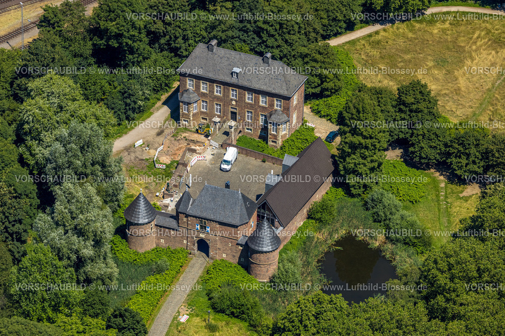 Oberhausen230705514 | Luftbild, Schloss Burg Vondern, Vondern, Oberhausen, Ruhrgebiet, Nordrhein-Westfalen, Deutschland