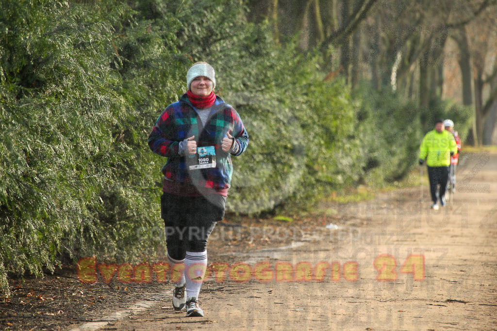 241231_1030_EV4_4339 | Sportfotografie im Rhein-Sieg Kreis, Köln, Bonn, NRW, Rheinland Pfalz, Hessen, etc. Unser Tätigkeitsfeld umfasst den Laufsport vom Volkslauf über den Marathon, Duathlon, Triathon bis zum Ultralauf wie Kölnpfad Ultra oder Schindertrail.
