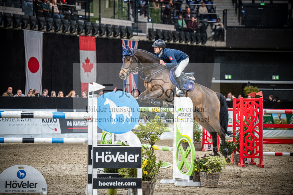DOS_2939 | Entdecke hochwertige Reitturnierfotos von Foto Oger. Professionell, emotional und authentisch – jetzt Lieblingsmomente im Shop bestellen.Deutschlandweite Turnierfotografie. - Realisiert mit Pictrs.com