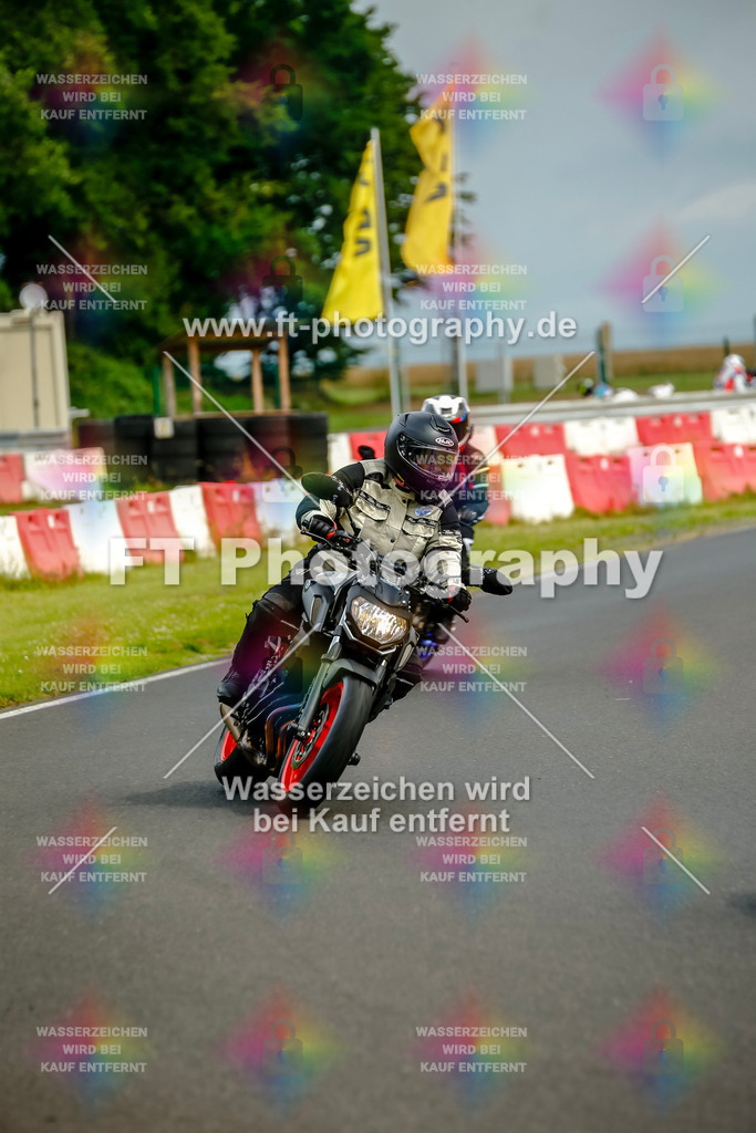 VBK-4552 | Hier findet Ihr Bilder von Touristenfahrten auf der Nürburgring Nordschleife oder von anderen Veranstaltungen die ich besucht habe. Viel Spass beim Durch Schauen 