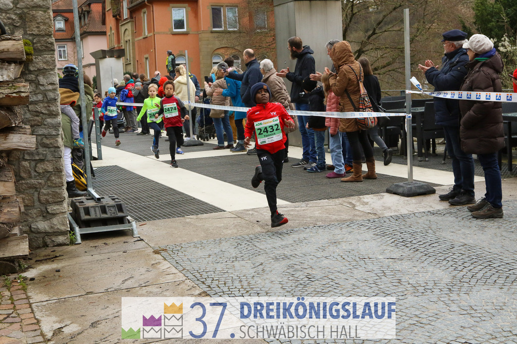 AOK JuniorCup 400m | 3Koenigslauf 2023 - Realisiert mit Pictrs.com