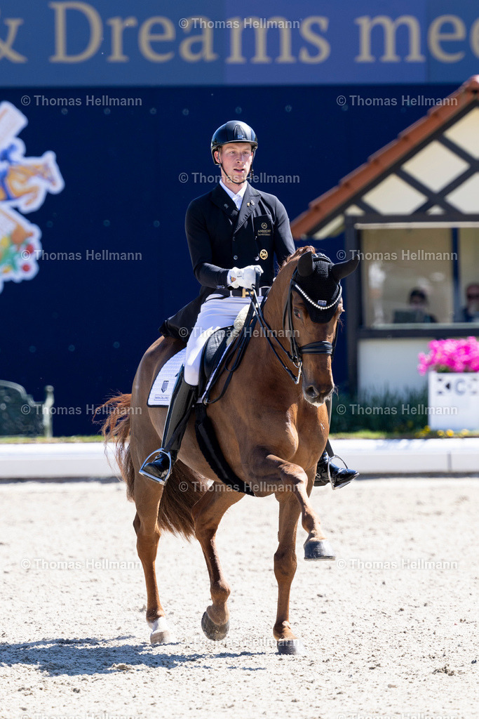 TH_593-Veuve Clicquot FRH_ Ligus Lars_28038 | Horses &amp; Dreams 2025 am 27.04.25 in Hagen a.T.W., Thomas Hellmann, 593Veuve Clicquot FRH, Ligus Lars
