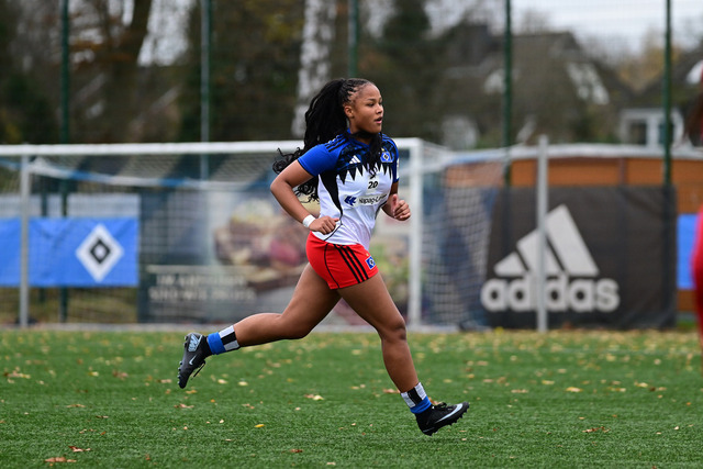 Fußball I Juniorinnen I Saison 2025-2026 I Regionalliga Nord I 7. Spieltag I Hamburger SV U17 - SpVg Aurich U17 I 02889 | Der Sportfotograf. - Realisiert mit Pictrs.com