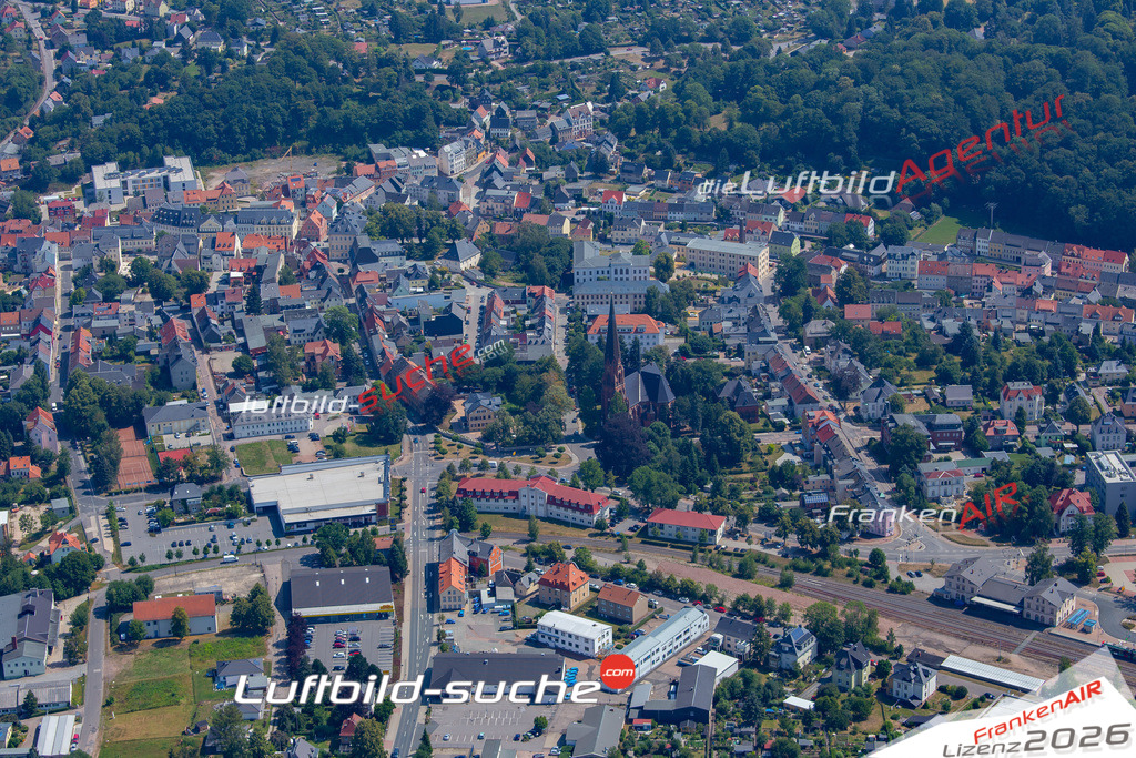 Das Luftbild der Stadt Hainichen wurde 2018 vom Flugzeug heraus erstellt (keine Drohne) Aufnahmehöhe ca.400 Meter- hohe Auflösung für beste Druck-Qualität