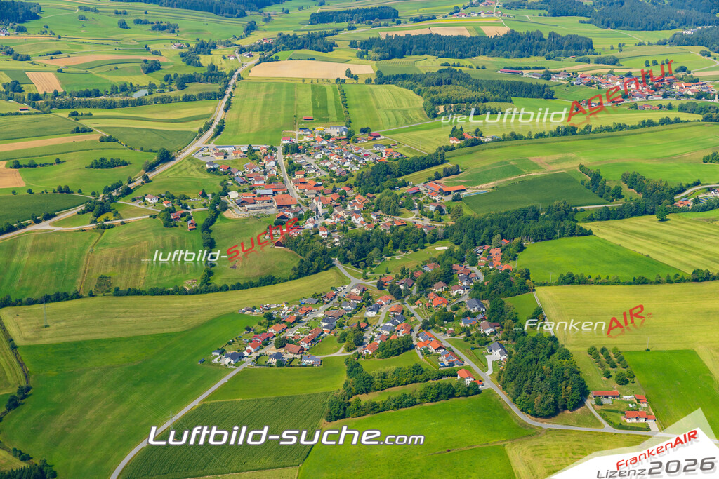 Luftaufnahme von Eppenschlag Vs Google Maps- Die Luftaufnahme wurde 2025 vom UL-Flugzeug heraus erstellt ( keine Drohne ) - Hochauflösende Luftaufnahme - für professionelle Ausdrucke geeignet. Die Geschenkidee !Mit Lizenz und Bildrechte bestellbar