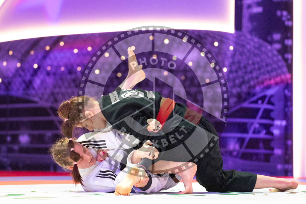 20231109PBB4246 | Fighters compete during the AJP World Professional Championship in the Mubadala Arena in Abu Dhabi, Arab United Emirates, on November 9, 2023.