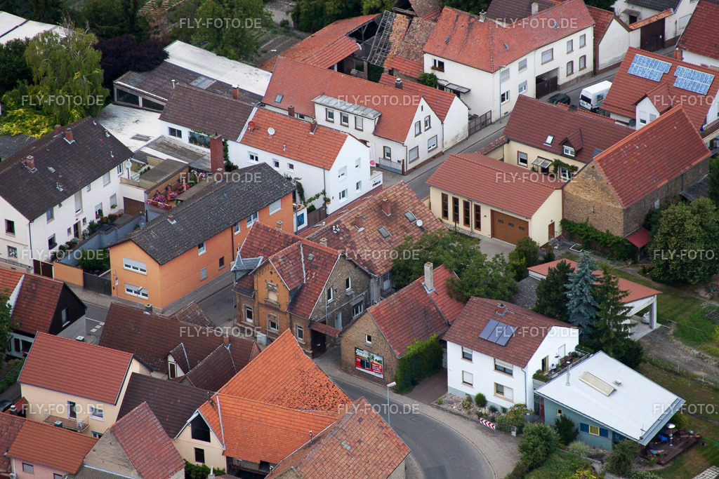 Ortsansicht | Luftbild: Ortsansicht im Ortsteil Bobenheim in Bobenheim-Roxheim im Bundesland Rheinland-Pfalz in Deutschland. Foto: IMG_69091.jpg vom 24.06.2014 durch Werner Riehm/FLY-FOTO.de - Realisiert mit Pictrs.com