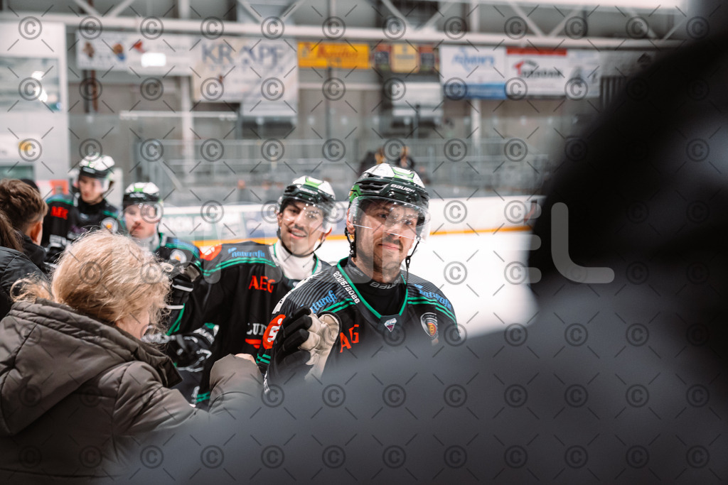 Alligators_vs_Fuessen_21.11.2025-108 | Höchstadt Alligators Fotogalerie: Eishockey-Action aus Franken. Professionelle Spielfotos, Portraits & Stadionbilder zum Download. Jetzt entdecken! - Realized with Pictrs.com